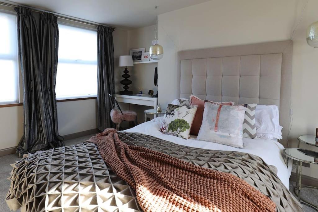Stylish Townhouse 15 Mins To Laines & Seafront Villa Brighton Kültér fotó