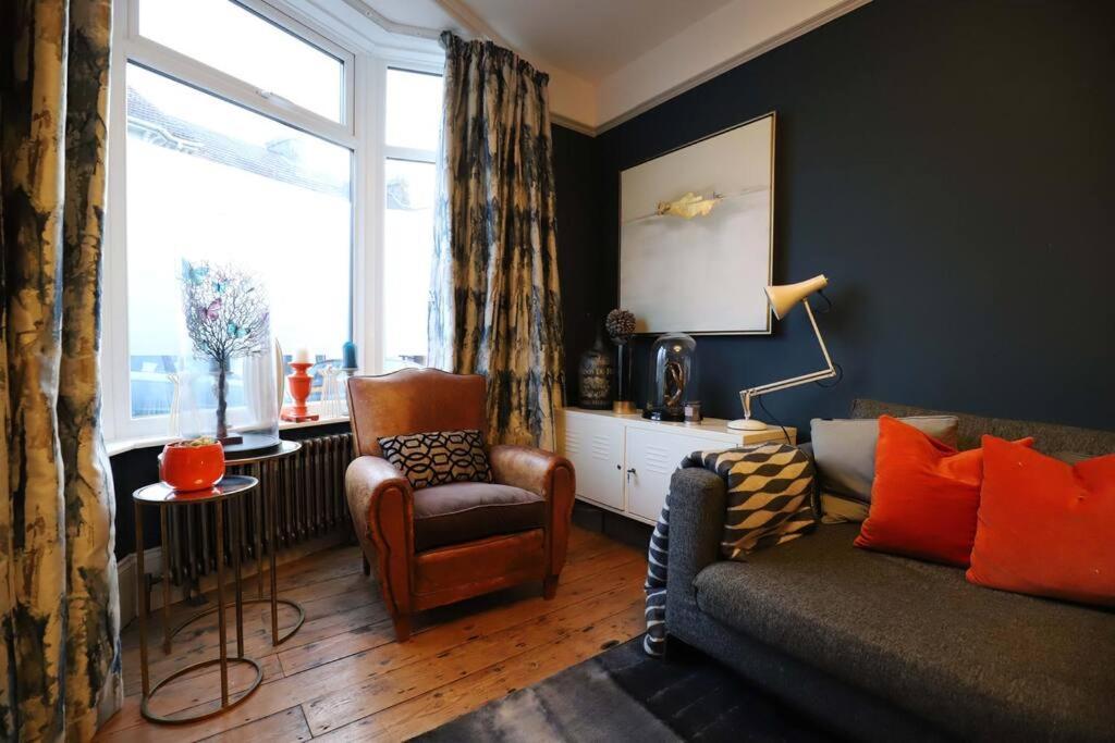 Stylish Townhouse 15 Mins To Laines & Seafront Villa Brighton Kültér fotó