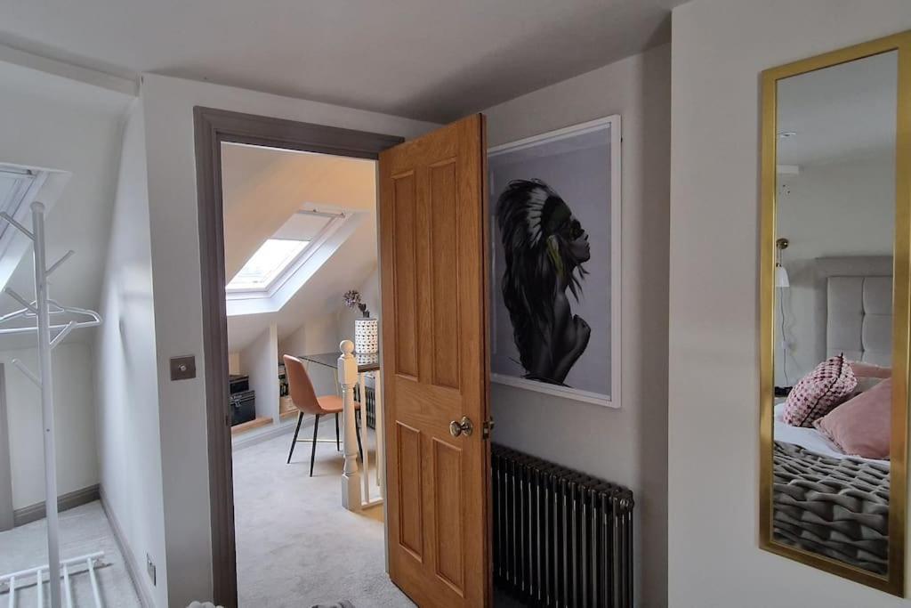 Stylish Townhouse 15 Mins To Laines & Seafront Villa Brighton Kültér fotó