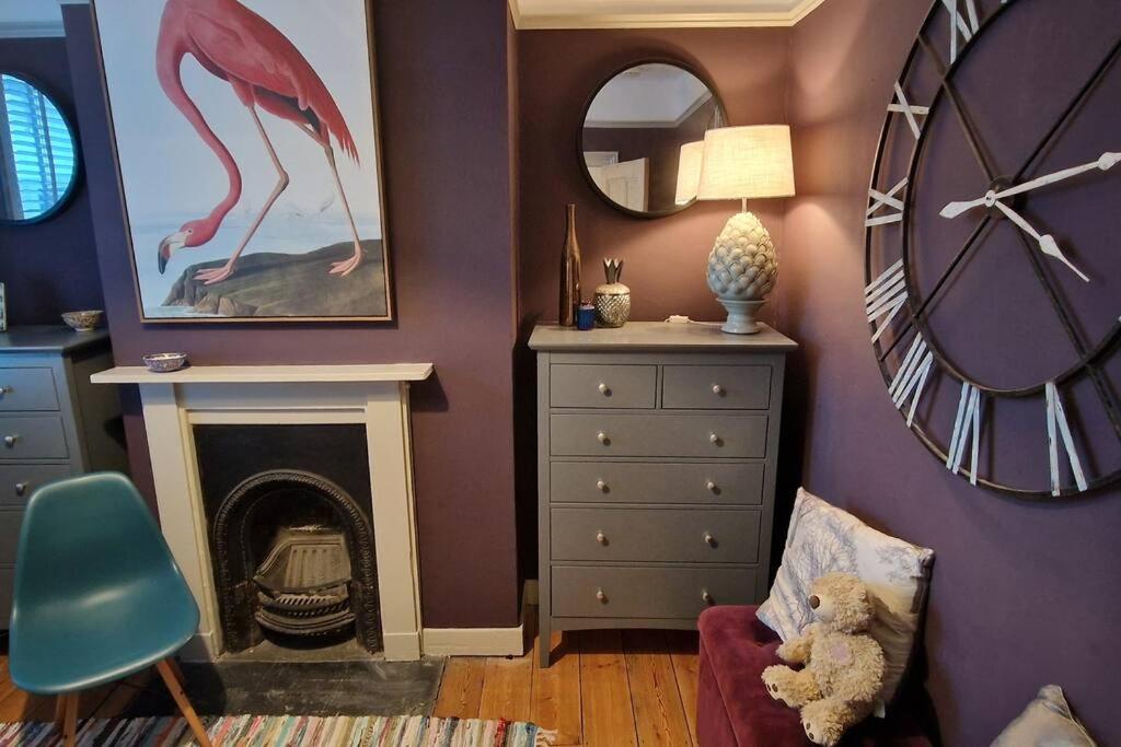 Stylish Townhouse 15 Mins To Laines & Seafront Villa Brighton Kültér fotó